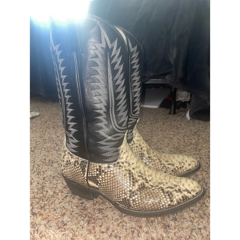Men’s cowtown cowboy python boots